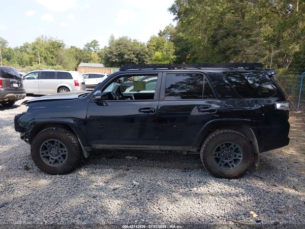 2020 TOYOTA 4RUNNER SR5 PREMIUM
