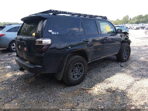 2020 TOYOTA 4RUNNER SR5 PREMIUM
