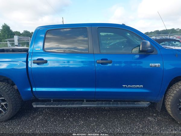 2017 TOYOTA TUNDRA SR5 5.7L V8