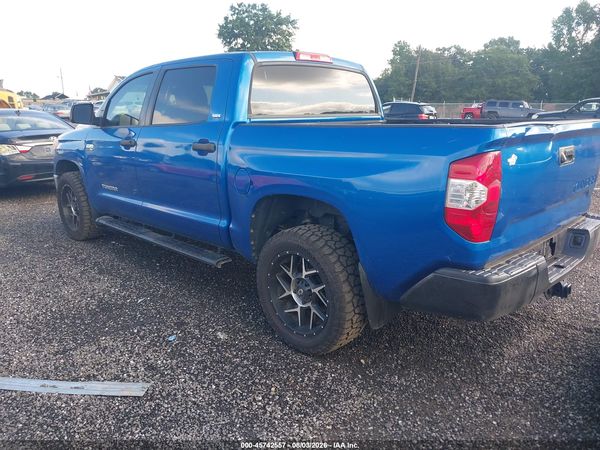2017 TOYOTA TUNDRA SR5 5.7L V8