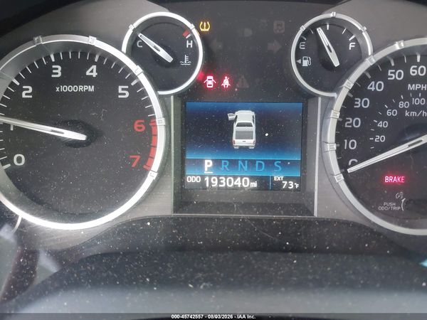 2017 TOYOTA TUNDRA SR5 5.7L V8