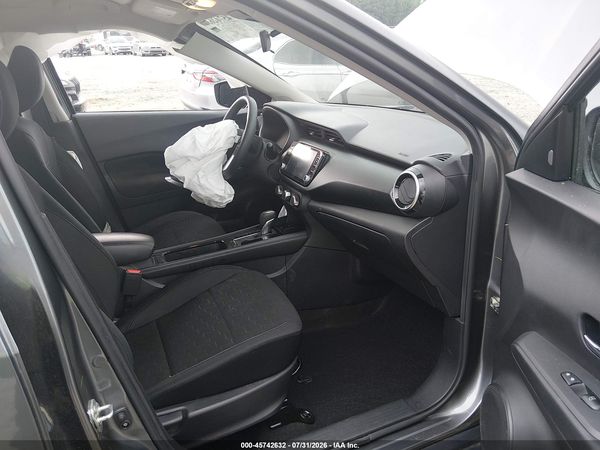 2024 NISSAN KICKS SV XTRONIC CVT — I5