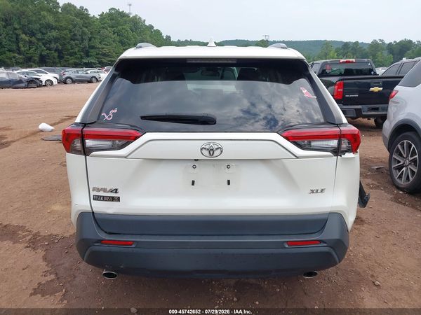 2022 TOYOTA RAV4 XLE PREMIUM