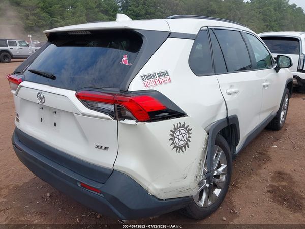 2022 TOYOTA RAV4 XLE PREMIUM