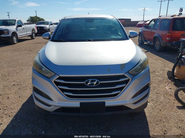 2018 HYUNDAI TUCSON SE