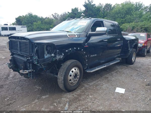 2022 RAM 3500 LARAMIE  4X4 6'4 BOX