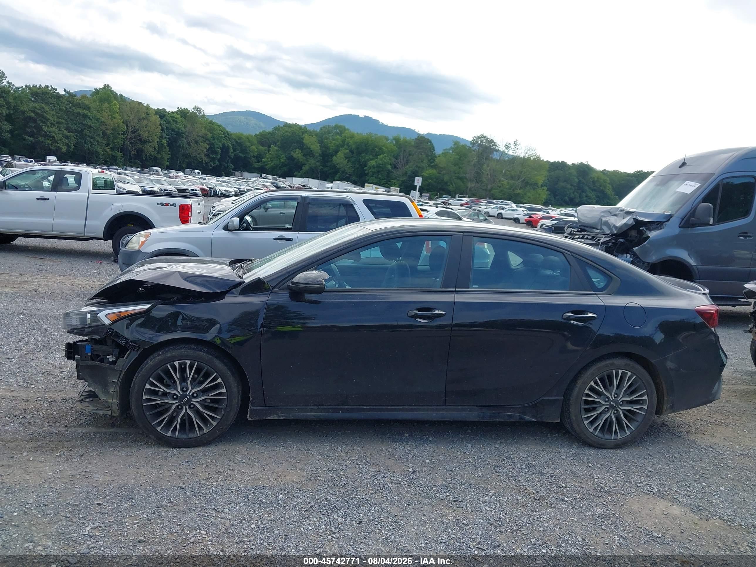 2023 KIA FORTE GT-LINE