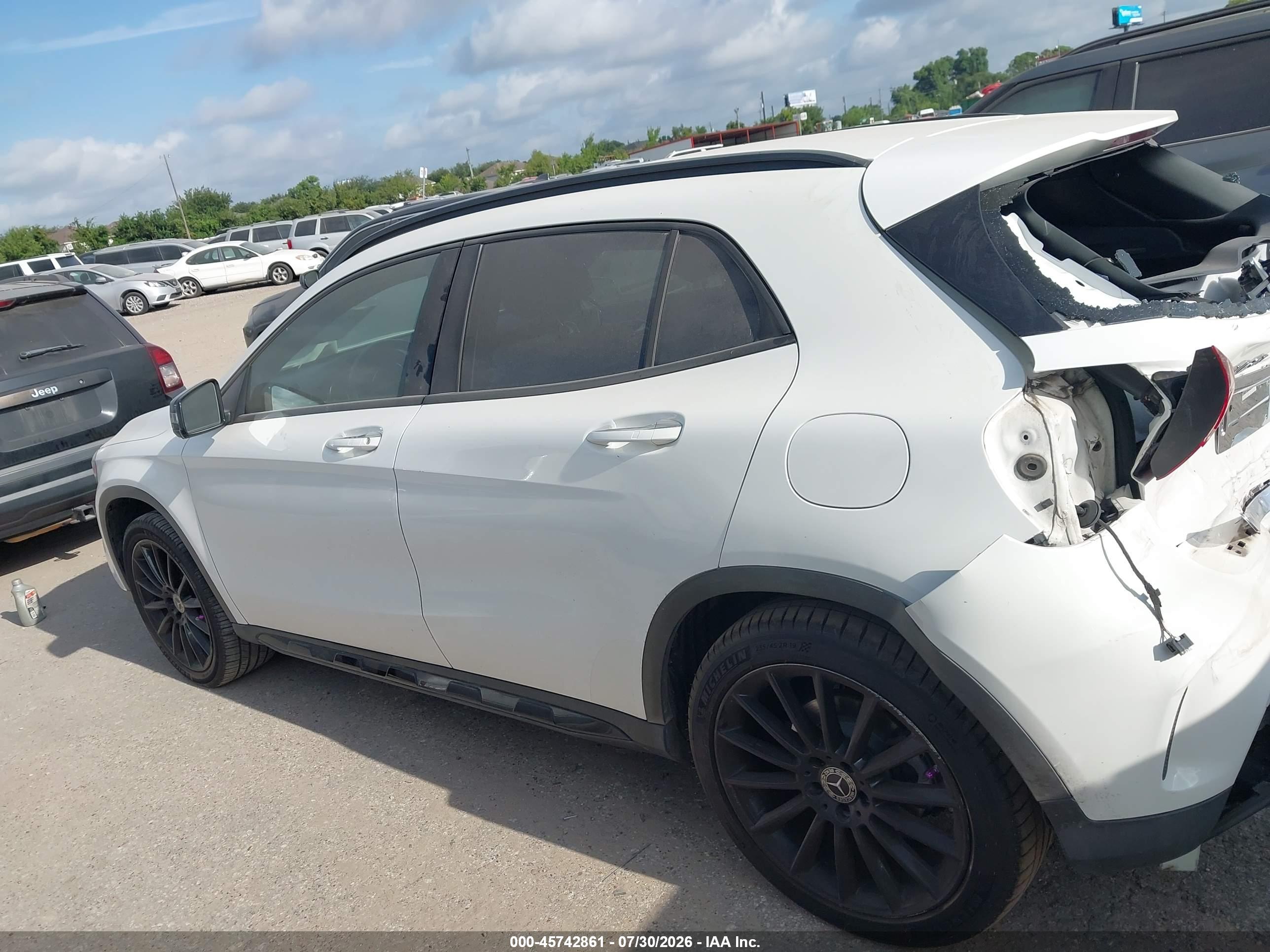2020 MERCEDES-BENZ GLA 250 GLA250