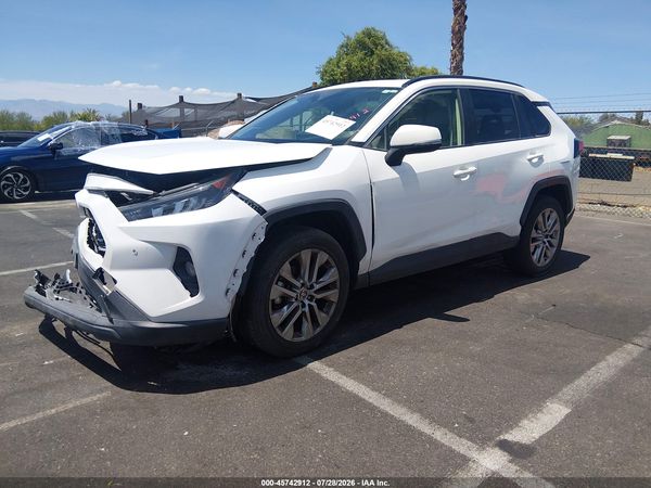 2020 TOYOTA RAV4 XLE PREMIUM