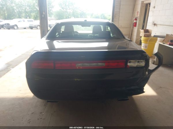 2012 DODGE CHALLENGER SXT