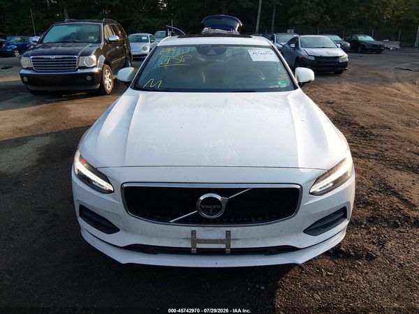 2018 VOLVO S90 T5 MOMENTUM
