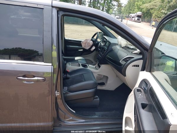 2020 DODGE GRAND CARAVAN SXT — I5
