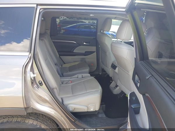 2016 TOYOTA HIGHLANDER LIMITED PLATINUM V6