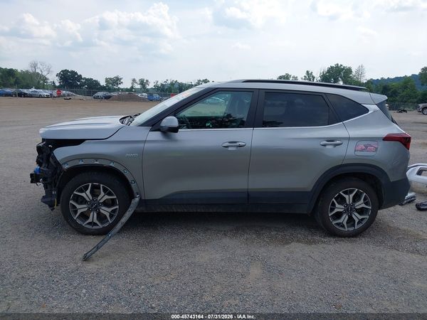 2022 KIA SELTOS EX