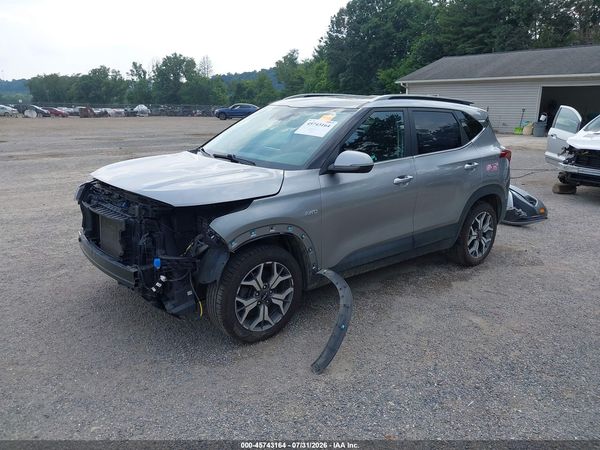 2022 KIA SELTOS EX