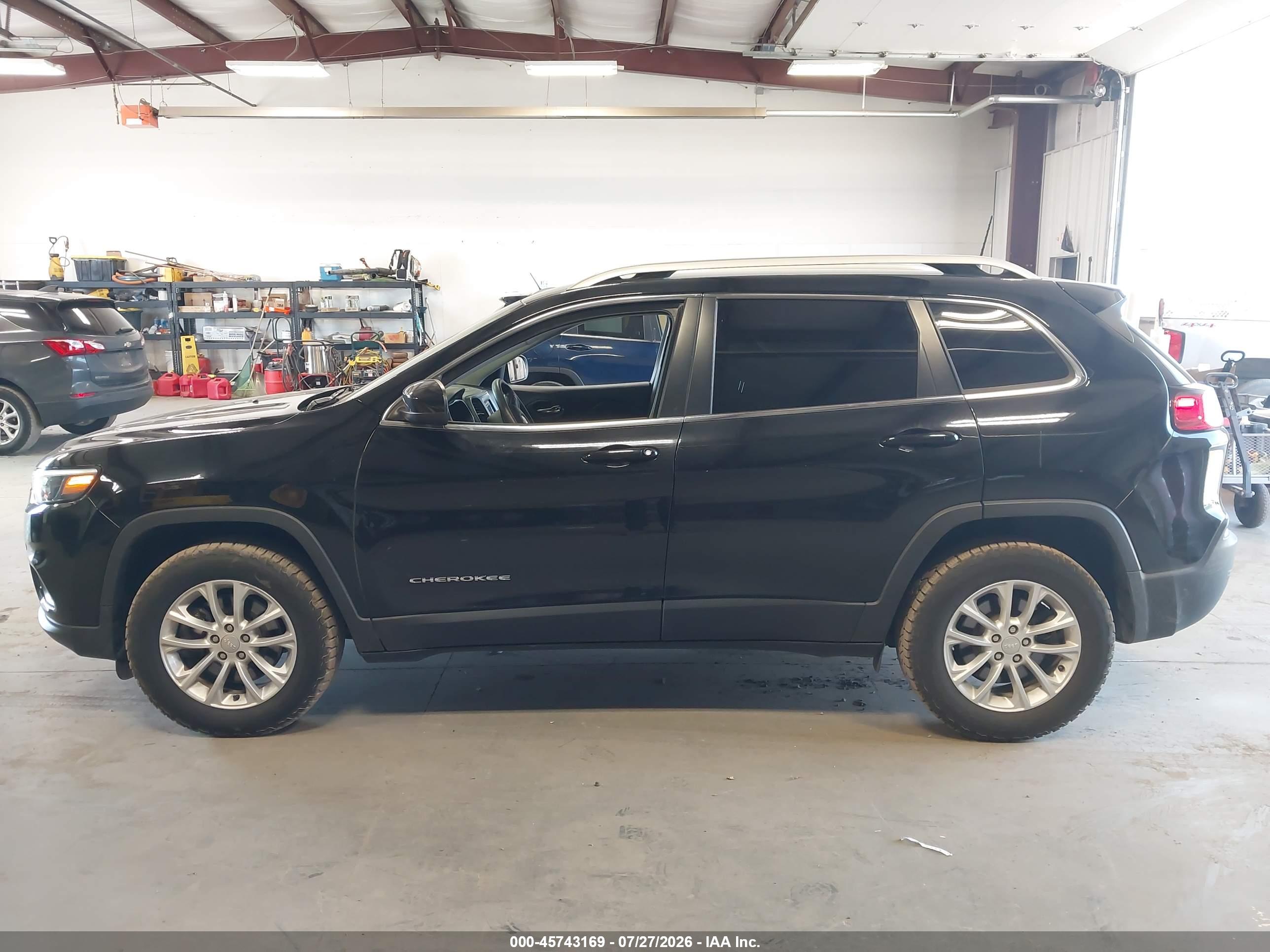 2019 JEEP CHEROKEE LATITUDE 4X4