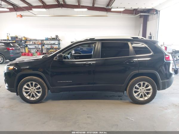 2019 JEEP CHEROKEE LATITUDE 4X4