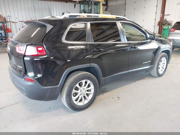 2019 JEEP CHEROKEE LATITUDE 4X4
