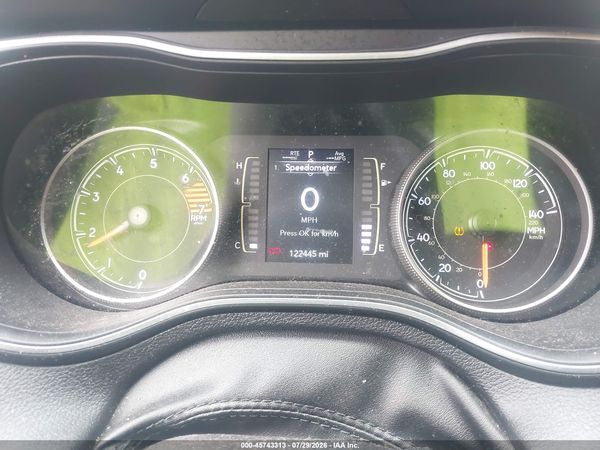 2019 JEEP CHEROKEE LATITUDE FWD