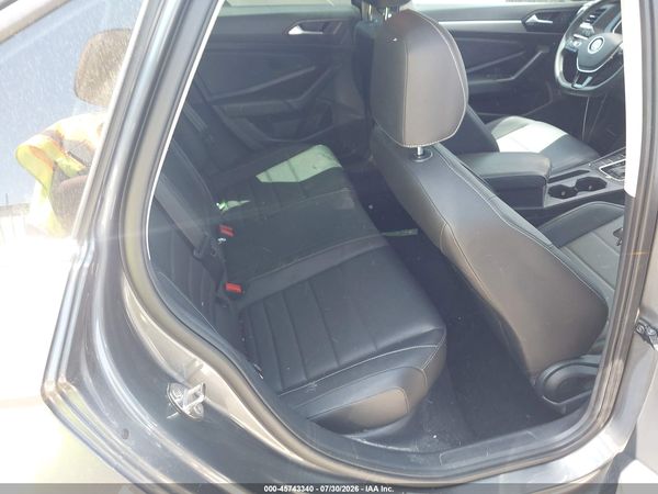 2021 VOLKSWAGEN JETTA 1.4T R-LINE/1.4T SE/S — I8