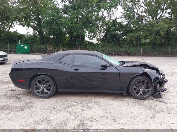 2020 DODGE CHALLENGER SXT