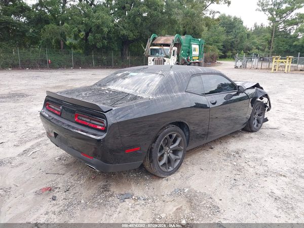 2020 DODGE CHALLENGER SXT
