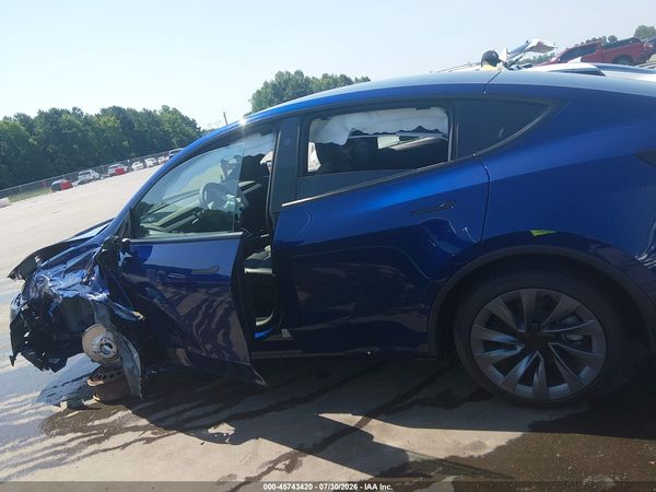 2026 TESLA MODEL Y