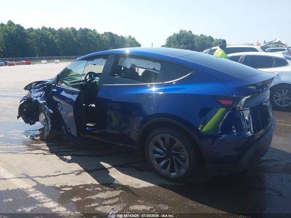 2026 TESLA MODEL Y