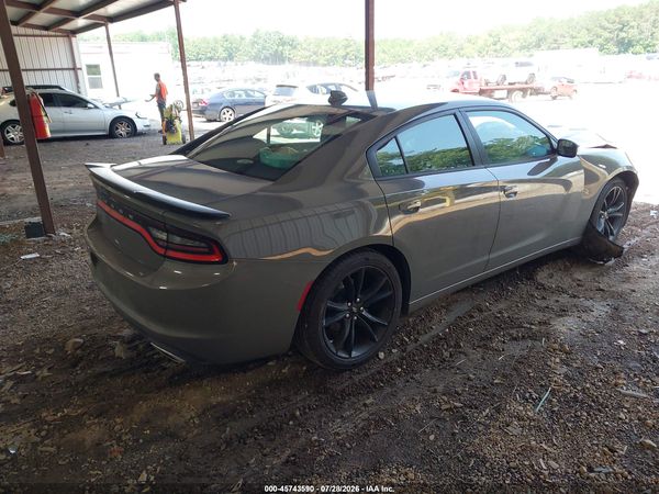 2017 DODGE CHARGER SXT RWD