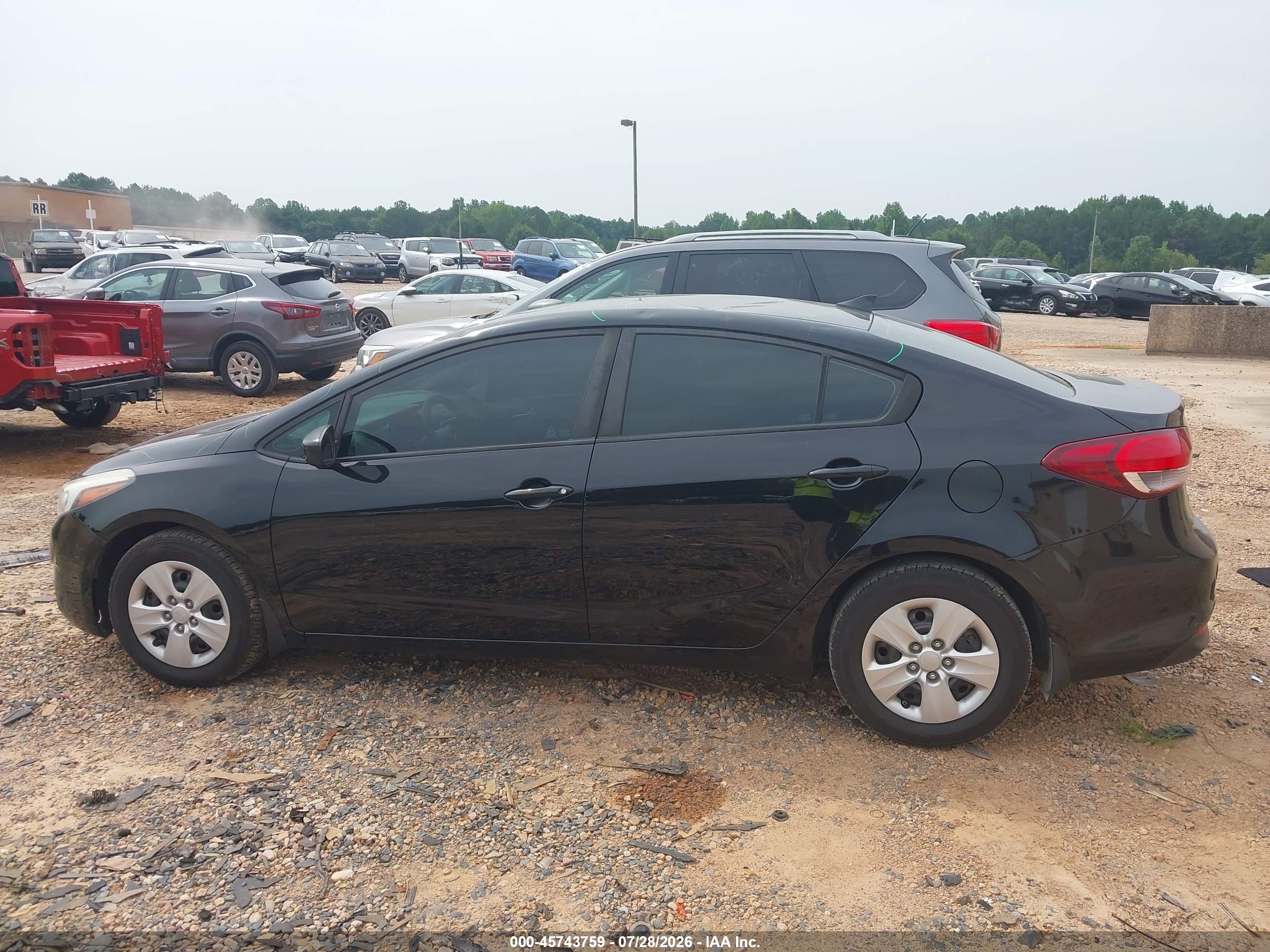 2017 KIA FORTE LX