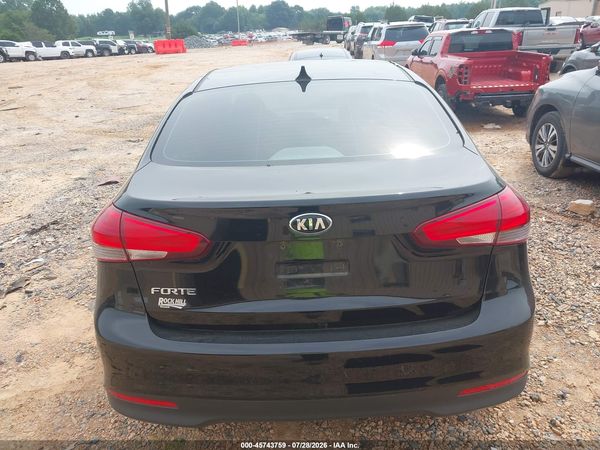 2017 KIA FORTE LX