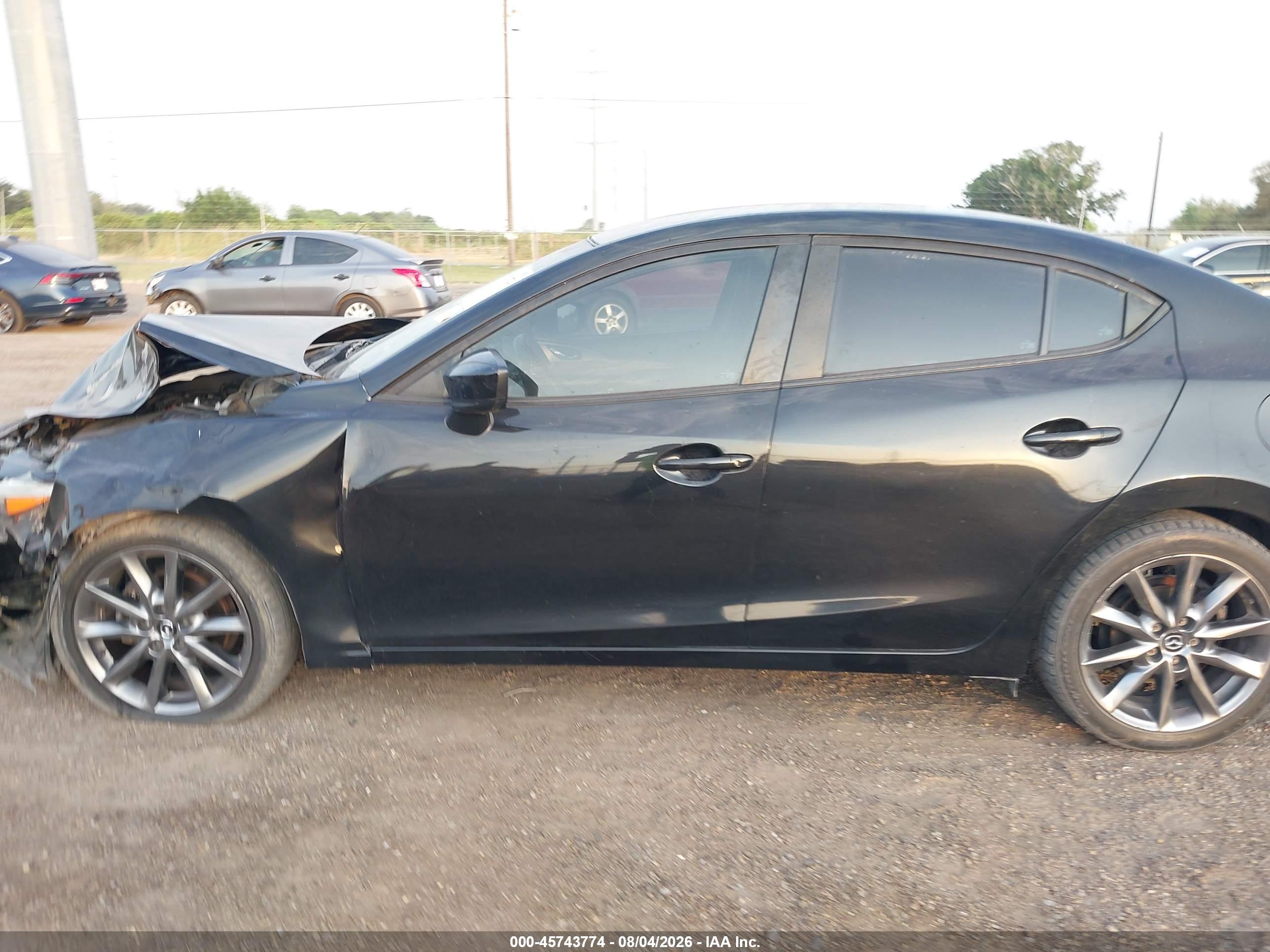 2018 MAZDA MAZDA3 SPORT