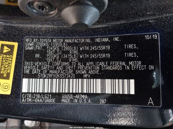 2019 TOYOTA HIGHLANDER SE