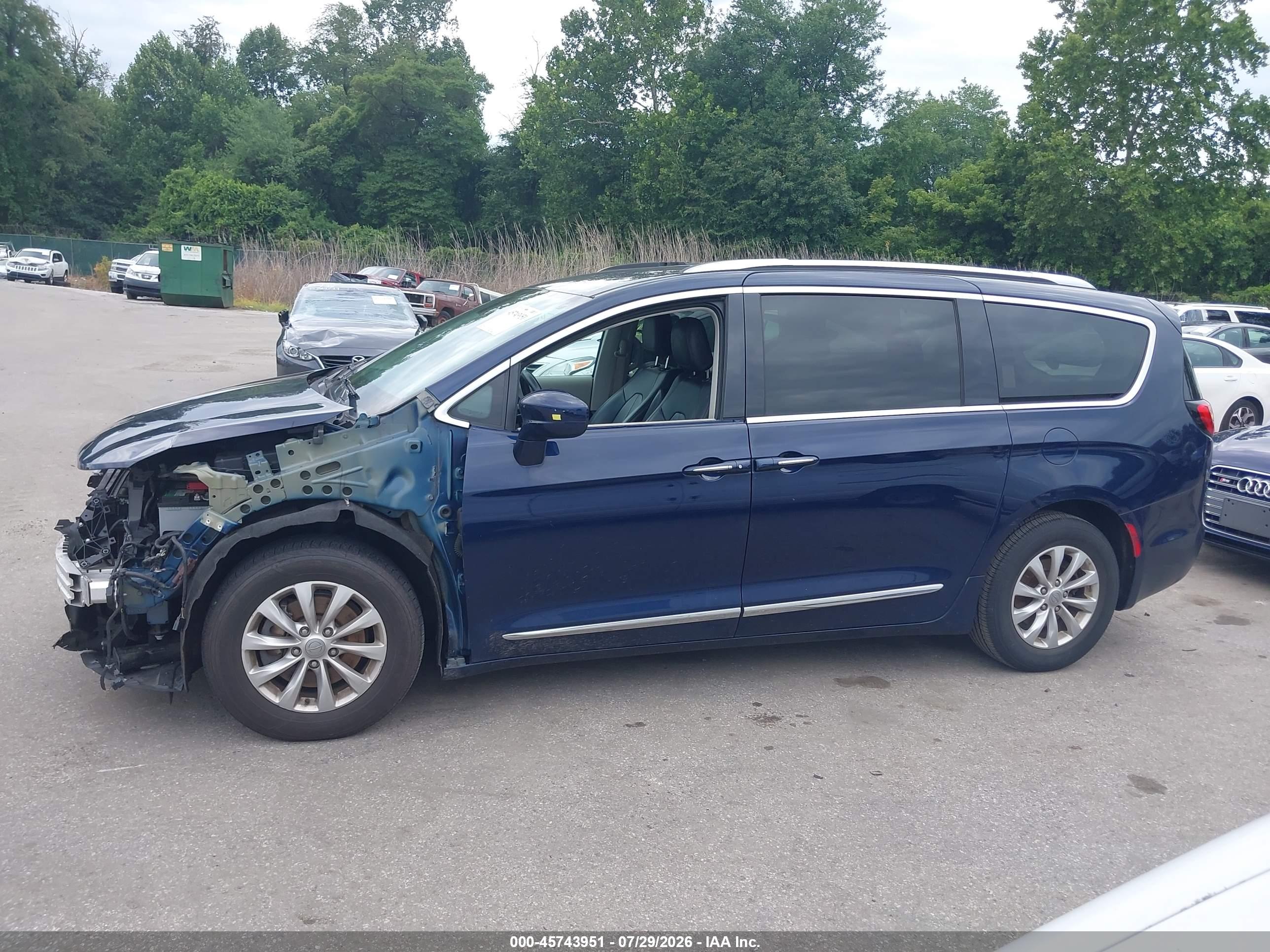 2019 CHRYSLER PACIFICA TOURING L