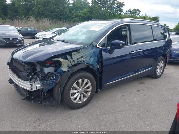 2019 CHRYSLER PACIFICA TOURING L