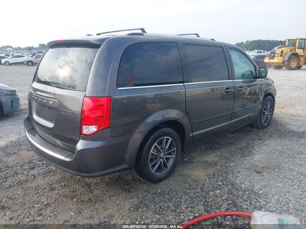 2017 DODGE GRAND CARAVAN SXT — I4