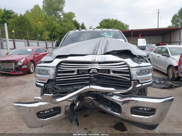 2024 RAM 3500 LARAMIE  4X4 8' BOX