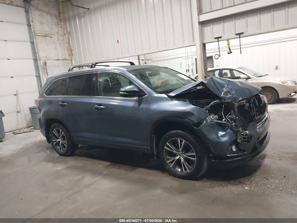 2016 TOYOTA HIGHLANDER XLE V6