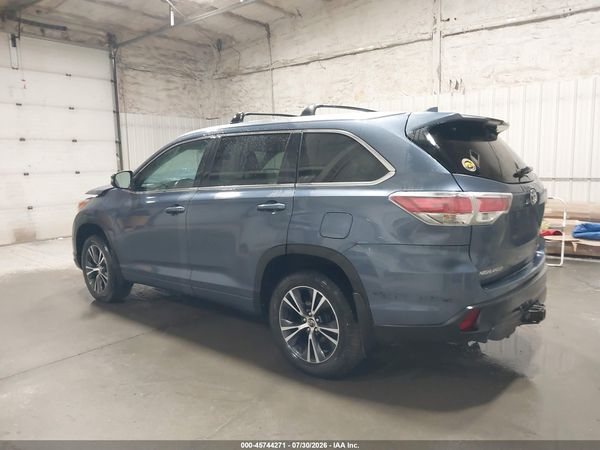2016 TOYOTA HIGHLANDER