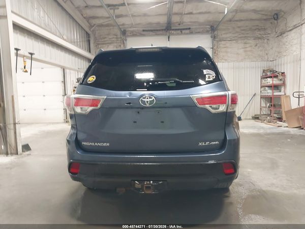 2016 TOYOTA HIGHLANDER XLE V6