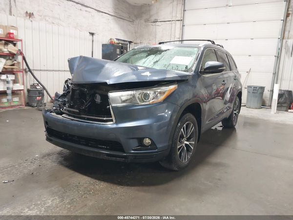 2016 TOYOTA HIGHLANDER XLE V6