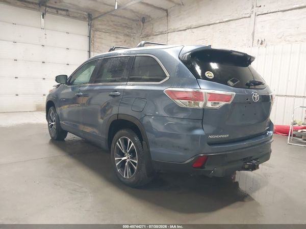 2016 TOYOTA HIGHLANDER XLE V6