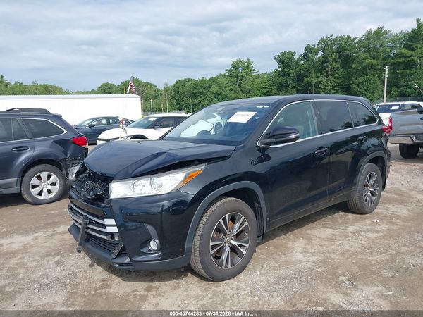 2018 TOYOTA HIGHLANDER LE PLUS
