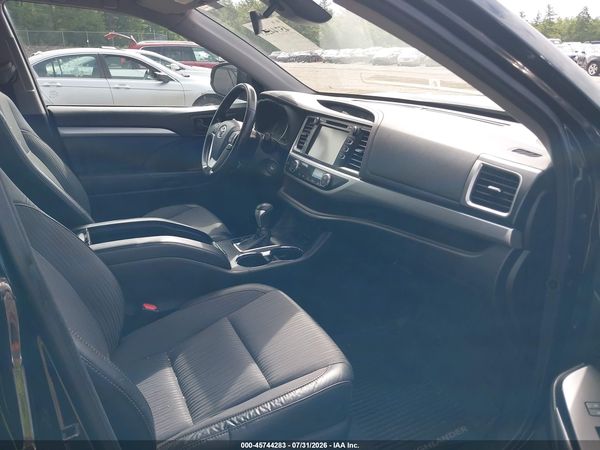 2018 TOYOTA HIGHLANDER LE PLUS