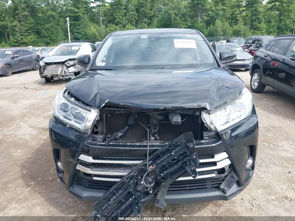 2018 TOYOTA HIGHLANDER LE PLUS
