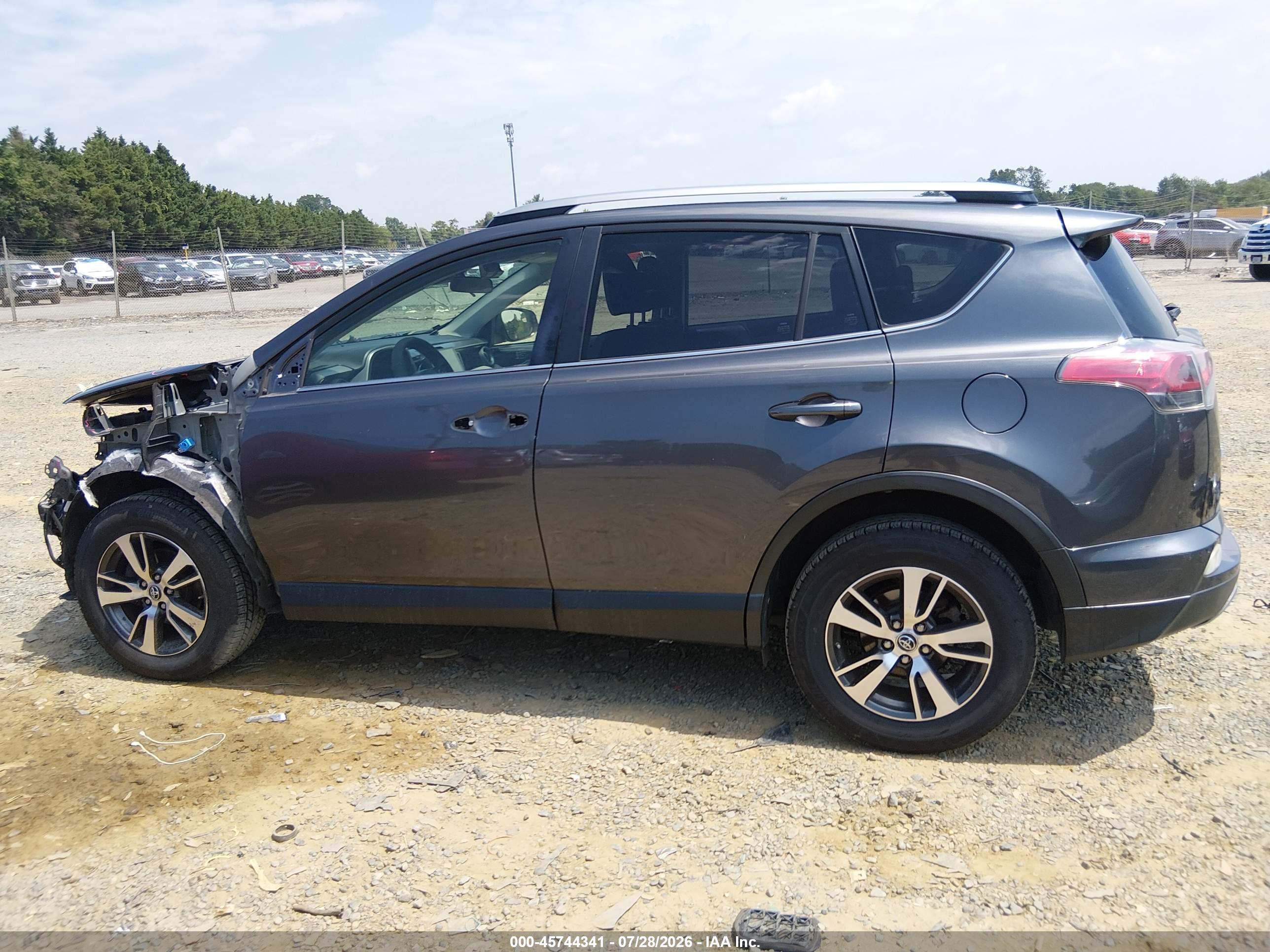 2017 TOYOTA RAV4 XLE