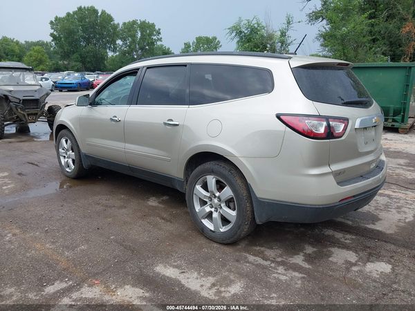 2015 CHEVROLET TRAVERSE LT — I3