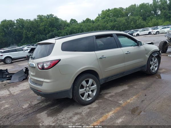2015 CHEVROLET TRAVERSE LT — I4