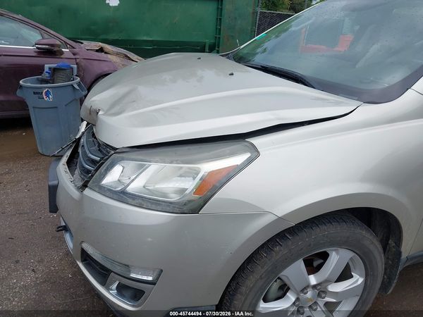 2015 CHEVROLET TRAVERSE LT — I6