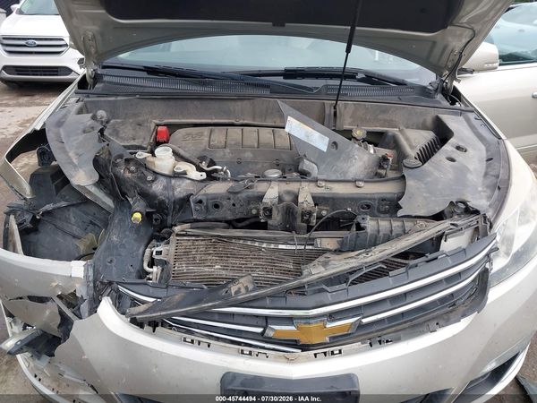 2015 CHEVROLET TRAVERSE LT — I10